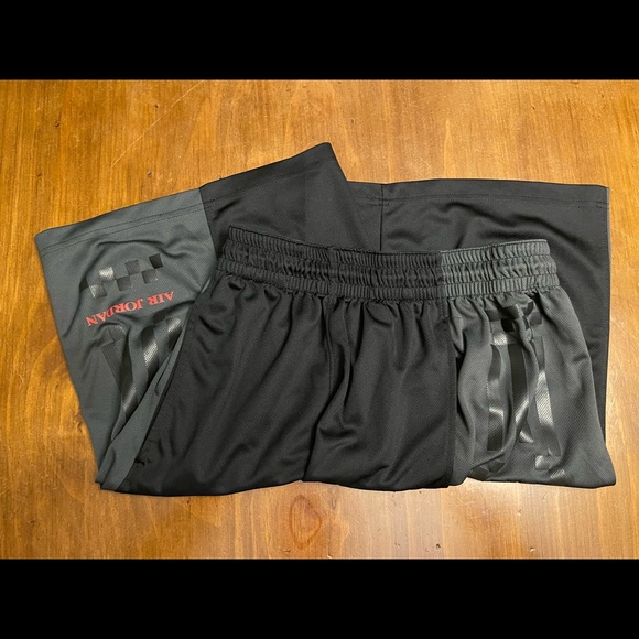 Air jordan shorts - Picture 3 of 4